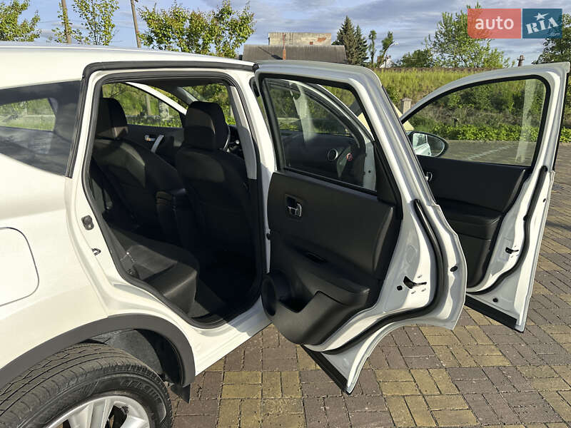 Позашляховик / Кросовер Nissan Qashqai 2013 в Самборі