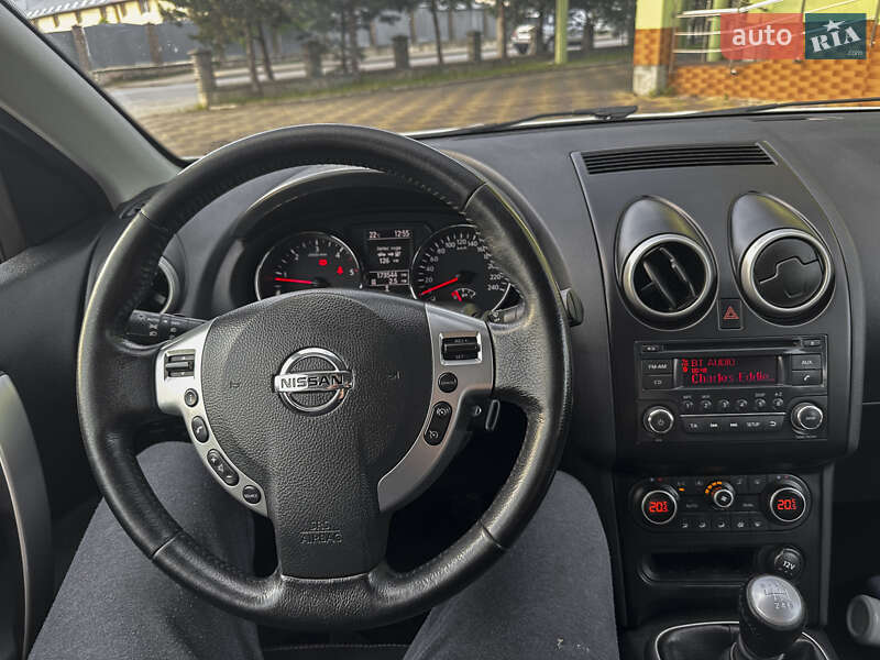 Позашляховик / Кросовер Nissan Qashqai 2013 в Самборі
