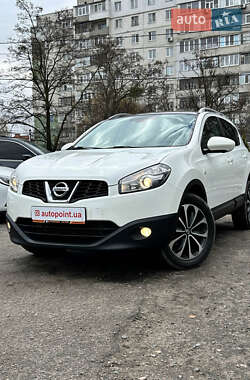 Внедорожник / Кроссовер Nissan Qashqai 2012 в Сумах