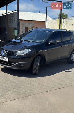 Внедорожник / Кроссовер Nissan Qashqai 2011 в 