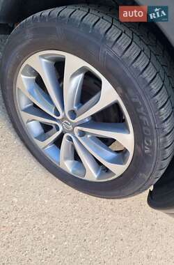 Внедорожник / Кроссовер Nissan Qashqai 2012 в 