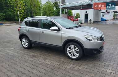 Внедорожник / Кроссовер Nissan Qashqai 2011 в 