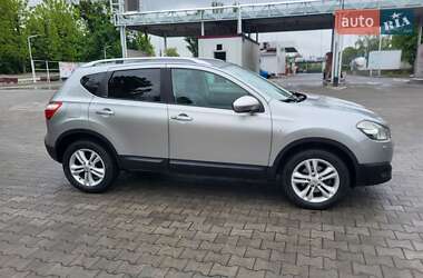 Внедорожник / Кроссовер Nissan Qashqai 2011 в 