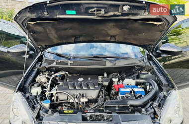 Позашляховик / Кросовер Nissan Qashqai 2008 в 