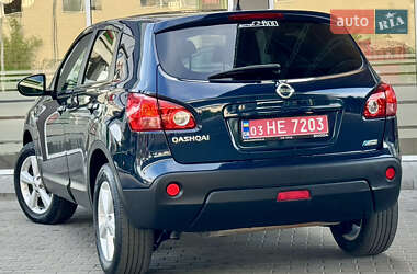 Позашляховик / Кросовер Nissan Qashqai 2010 в 