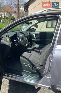 Внедорожник / Кроссовер Nissan Qashqai 2011 в 