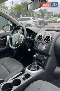 Позашляховик / Кросовер Nissan Qashqai 2011 в 