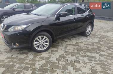 Внедорожник / Кроссовер Nissan Qashqai 2014 в 