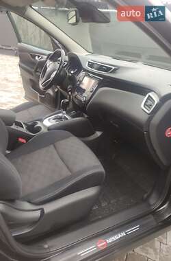 Внедорожник / Кроссовер Nissan Qashqai 2014 в 