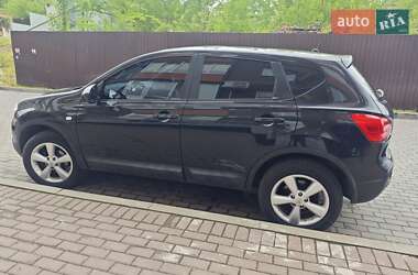 Позашляховик / Кросовер Nissan Qashqai 2009 в Рівному