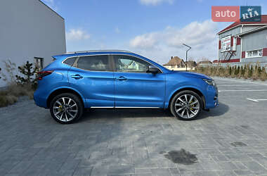 Внедорожник / Кроссовер Nissan Qashqai 2019 в 