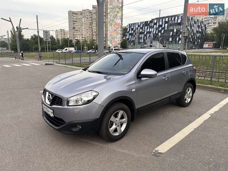 Позашляховик / Кросовер Nissan Qashqai 2011 в Харкові
