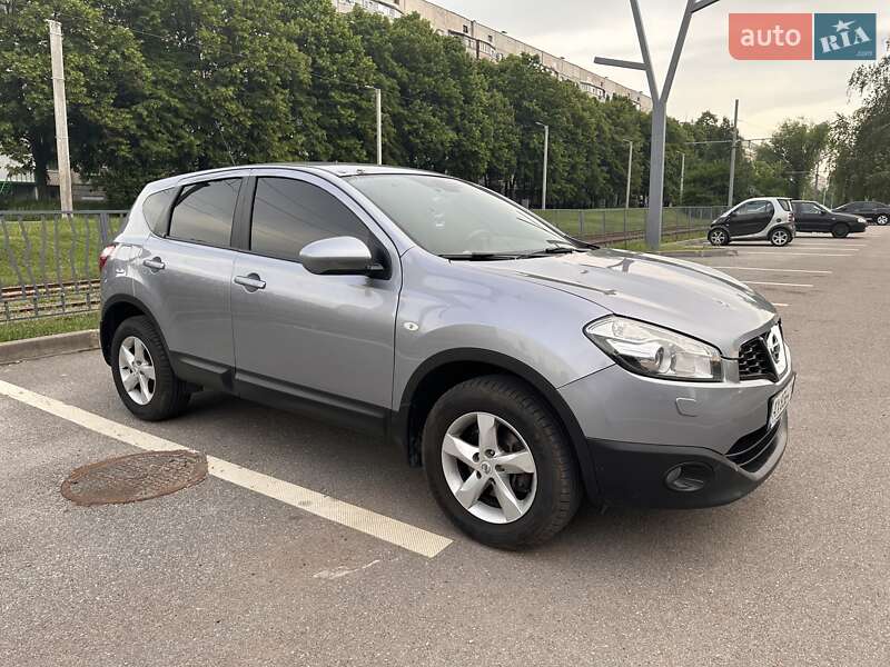Позашляховик / Кросовер Nissan Qashqai 2011 в Харкові