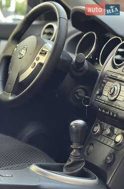 Внедорожник / Кроссовер Nissan Qashqai 2009 в 