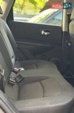 Внедорожник / Кроссовер Nissan Qashqai 2009 в 