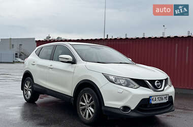 Внедорожник / Кроссовер Nissan Qashqai 2015 в Киеве