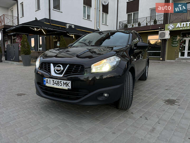 Внедорожник / Кроссовер Nissan Qashqai 2012 в 