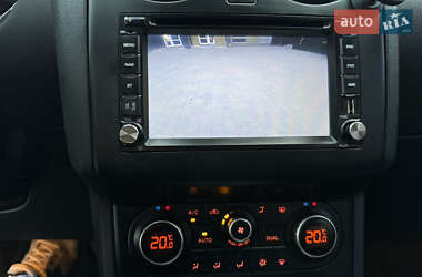 Внедорожник / Кроссовер Nissan Qashqai 2012 в 