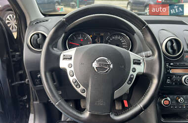 Внедорожник / Кроссовер Nissan Qashqai 2010 в 