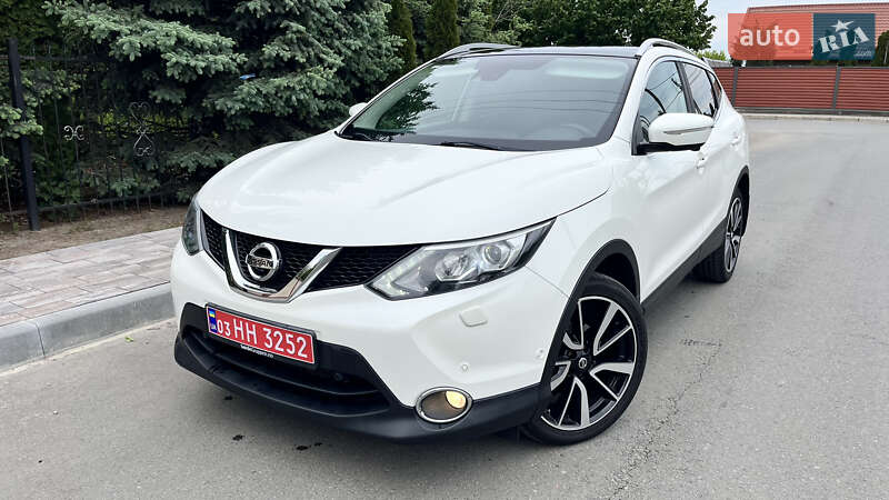 Внедорожник / Кроссовер Nissan Qashqai 2014 в 