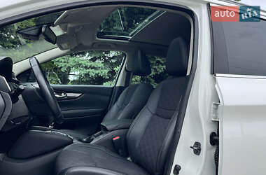 Внедорожник / Кроссовер Nissan Qashqai 2014 в 