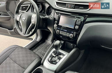 Внедорожник / Кроссовер Nissan Qashqai 2014 в 