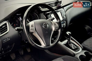 Позашляховик / Кросовер Nissan Qashqai 2014 в 