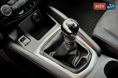Позашляховик / Кросовер Nissan Qashqai 2014 в 