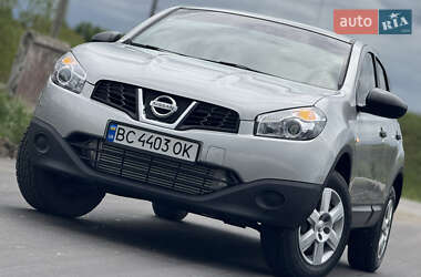 Позашляховик / Кросовер Nissan Qashqai 2010 в 