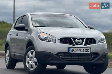 Позашляховик / Кросовер Nissan Qashqai 2010 в 
