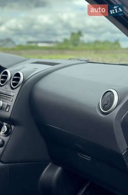 Позашляховик / Кросовер Nissan Qashqai 2010 в 
