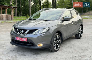 Внедорожник / Кроссовер Nissan Qashqai 2015 в Бережанах
