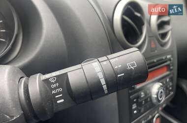 Позашляховик / Кросовер Nissan Qashqai 2007 в 
