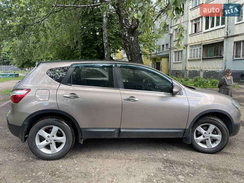 Внедорожник / Кроссовер Nissan Qashqai 2012 в Полтаве