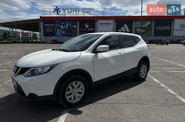Внедорожник / Кроссовер Nissan Qashqai 2014 в 