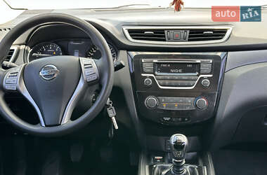 Внедорожник / Кроссовер Nissan Qashqai 2014 в 