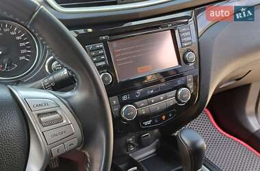 Внедорожник / Кроссовер Nissan Qashqai 2016 в 