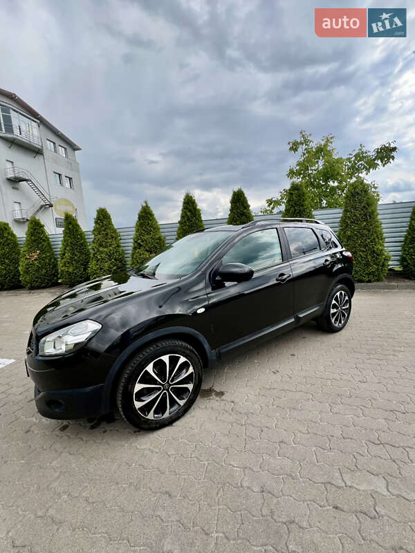 Внедорожник / Кроссовер Nissan Qashqai 2013 в Львове