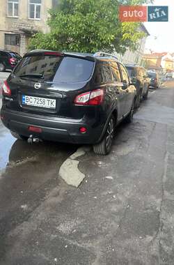 Позашляховик / Кросовер Nissan Qashqai 2011 в Львові