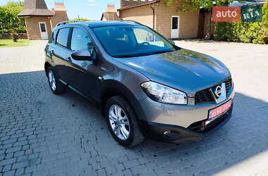 Внедорожник / Кроссовер Nissan Qashqai 2011 в Почаеве