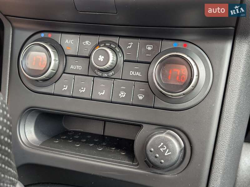 Позашляховик / Кросовер Nissan Qashqai 2013 в Києві