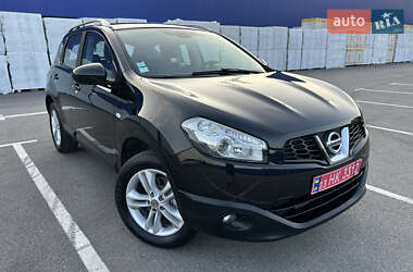 Позашляховик / Кросовер Nissan Qashqai 2013 в 