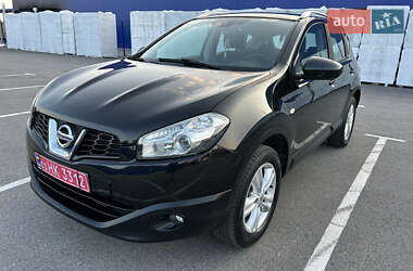 Позашляховик / Кросовер Nissan Qashqai 2013 в 
