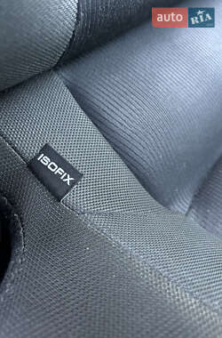 Позашляховик / Кросовер Nissan Qashqai 2013 в 
