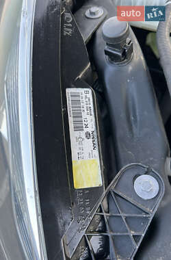 Позашляховик / Кросовер Nissan Qashqai 2013 в 