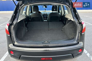 Позашляховик / Кросовер Nissan Qashqai 2013 в 