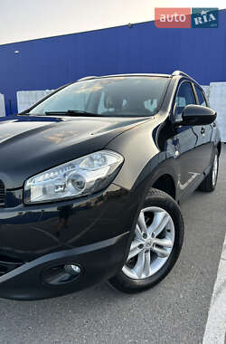 Позашляховик / Кросовер Nissan Qashqai 2013 в 