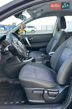 Позашляховик / Кросовер Nissan Qashqai 2013 в 