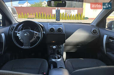 Внедорожник / Кроссовер Nissan Qashqai 2009 в 