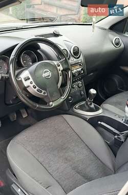 Внедорожник / Кроссовер Nissan Qashqai 2009 в 